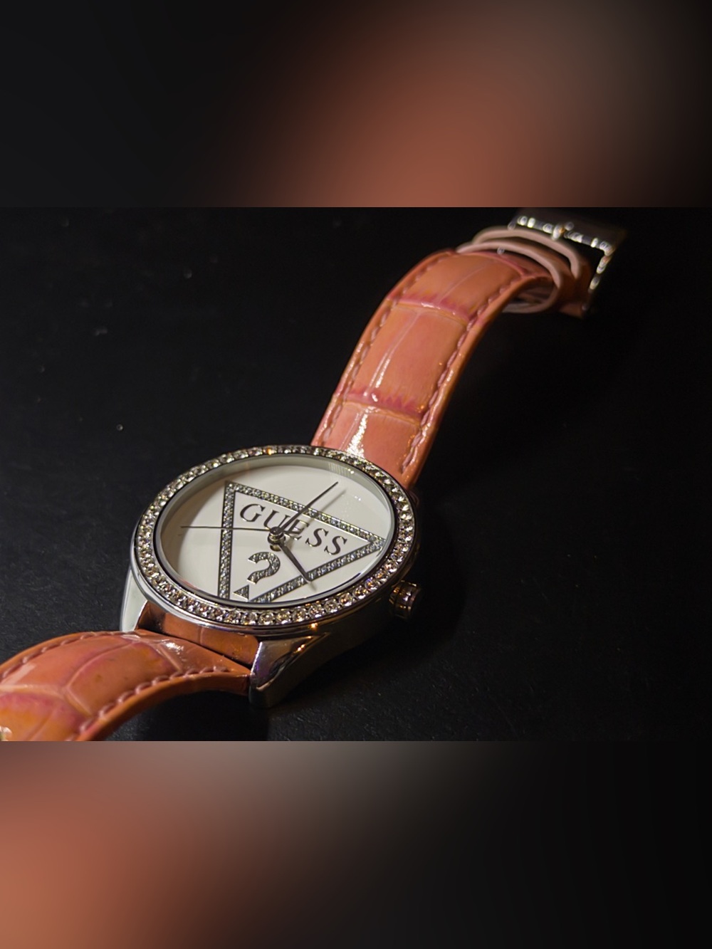 ✨ SPARKLING VINTAGE Y2K GUESS WATCH — CORAL PINK CHIC ✨NEW BATTERY!
